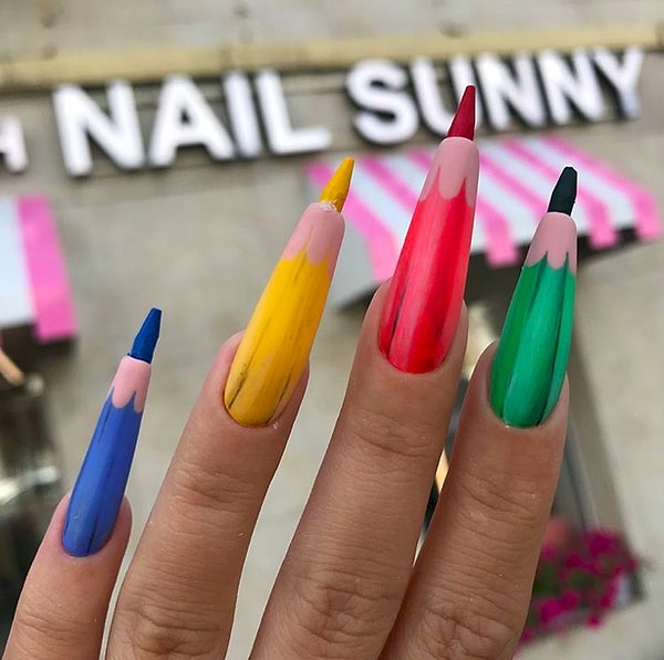 6. Есть и ногти для любителей рисования ✏️