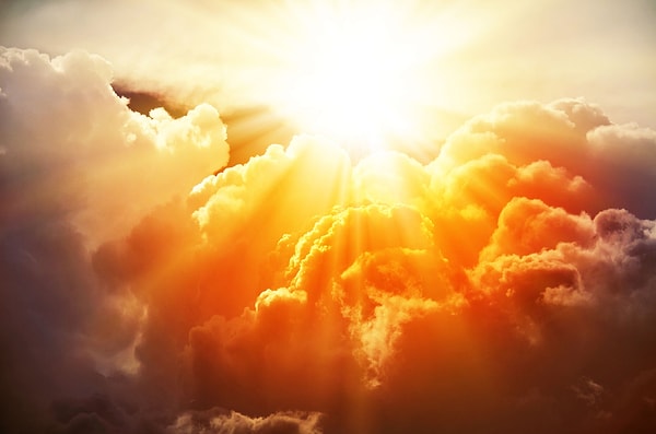 14. У солнца есть один недостаток: оно не может видеть самого себя.