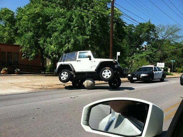 6. Jeep diye sonsuz tırmanma yeteneği olmuyor demek ki.