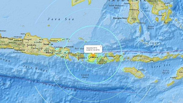 Depremin merkez üssü, güneydeki Lombok Adası. Yerel saatle 18.46'da hissedilen sarsıntı, yerin 10 kilometre altında gerçekleşti.