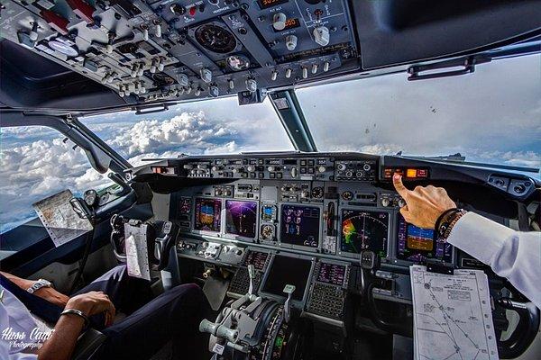 Atlas Global Pilotu: Hızlı taksi çıktıktan sonra Türk Hava Yolları'nın uçağının durma gibi bir niyeti yok mu? Farklı bir durum mu var?