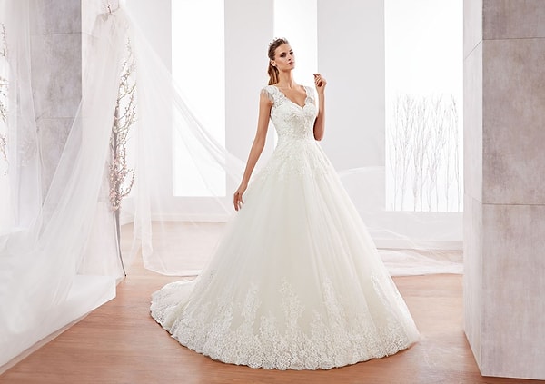 Тебе подойдет свободное, "спокойное" свадебное платье!