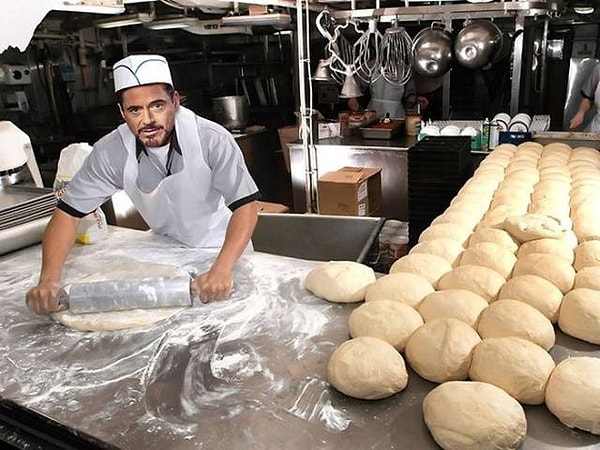 9. А плейбой и филантроп Дауни-младший перебрался поближе к булочкам, став пекарем