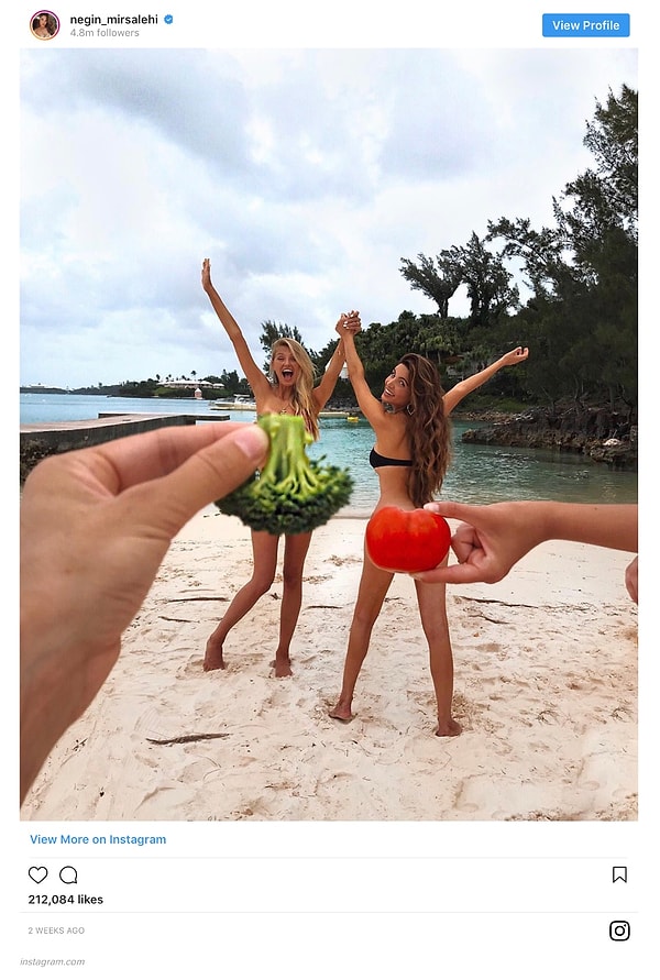 4. Едешь на пляж? Примерь фрукты и овощи в качестве одежды для своих друзей!