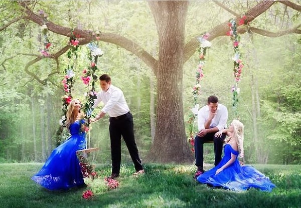 5. Обе пары обвенчались 2 февраля этого года (02/02!)