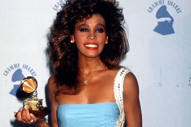 Yuzyilin Sesi Gelmis Gecmis En Isiltili Ve Karanlik Diva Whitney Houston Un Trajedisi Yuzyilin Sesi Gelmis Gecmis En Isiltili Ve Karanlik Diva Whitney Houston Un Trajedisi