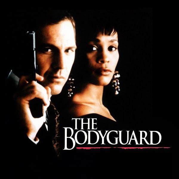 Ve Bodyguard... 1992'de Houston, Oscar'lı aktör Kevin Costner'la "The Bodyguard" adlı filmde başrolü paylaştı. Bu romantik aşk hikayesi tüm dünyada büyük beğeni topladı.