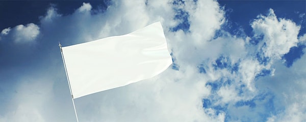 6. Что уже много веков символизирует белый флаг?