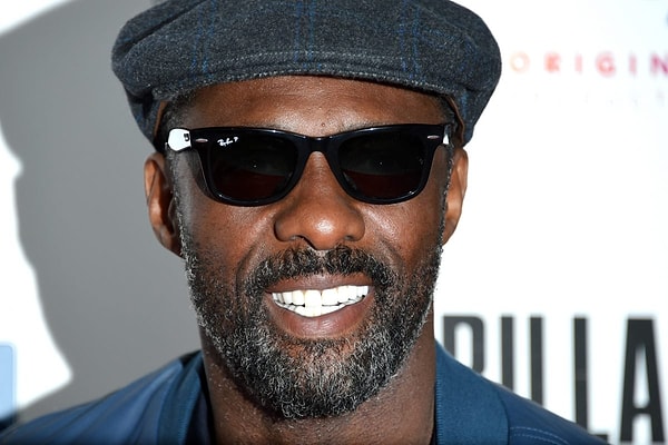 3. Впервые слухи о том, что Идрис может сыграть Бонда, появились в 2014 году, когда хакеры взломали почту важных исполнительных продюсеров Sony Pictures.