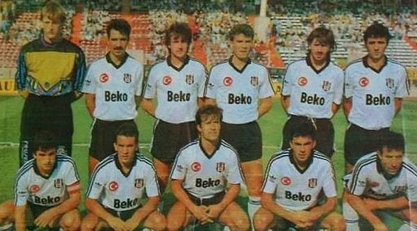 Ligi yenilgisiz kapatan takımlar: Galatasaray (1985-86) / Beşiktaş (1991-92)