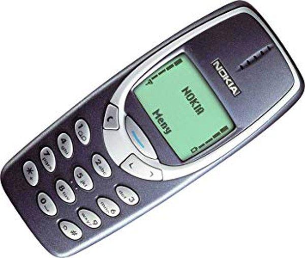Öyle herkesin elinde son model telefonlar görmeyi unutun, 3310'a geri dönün...