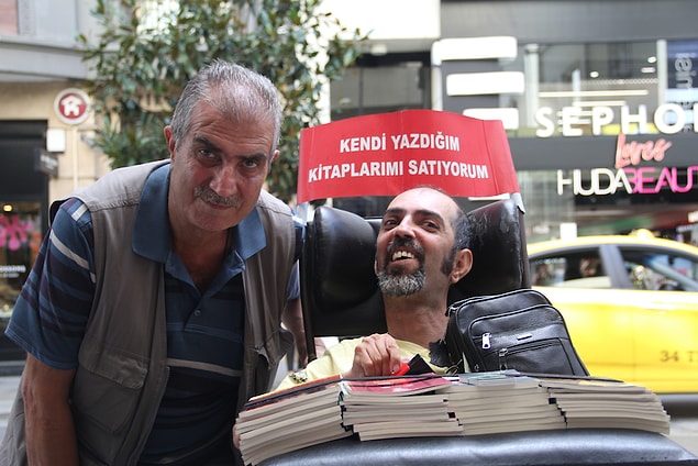 Evladının yanından bir an olsun ayrılmayan baba Kaya Yalçın ise oğlu ile gurur duyuyor.