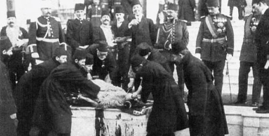 Şimdilerde THK'ye Bağışlıyoruz Fakat Kurban Derileri Eskiden Ne Yapılıyordu?