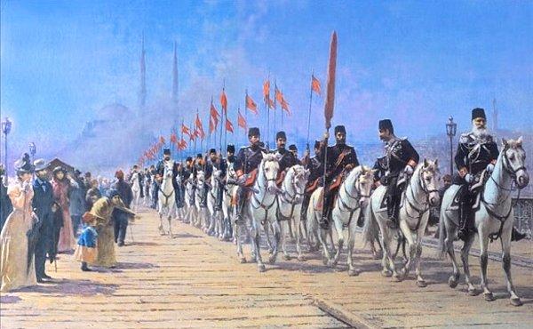 Böylece fes Yeniçeri'lerden sonra kurulan yeni ordunun, Asâkir-i Mansûre-i Muhammediyye'nin de resmi başlığı olur.