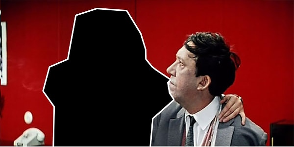 1. Кого вырезали из кадра фильма "Бриллиантовая рука"?