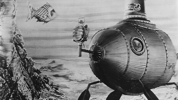 6. Как называется летательный аппарат в романе Ж. Верна "Властелин мира", который мог передвигаться не только по воздуху, но и по суше, воде и под водой?