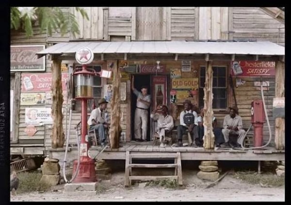 11. Деревенский магазинчик "Old Gold", 1939 год