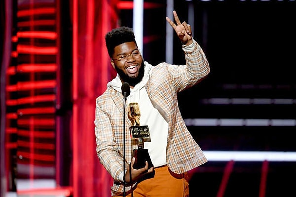 11. Как насчёт американского соул-исполнителя и автора Khalid?