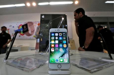Mehmet Barlas'ın Yazısı Tartışma Yarattı: 'Böyle Giderse iPhone'u Sadece FETÖ'cüler Kullanacak'