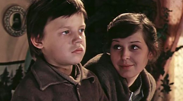 3. «Человек стареет не тогда, когда он доживает до старости, а когда перестает быть ребенком»