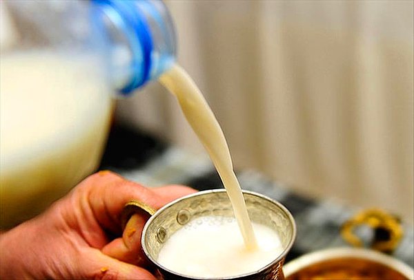 "Yemde fiyatların dolar bazında uygulanması, buna karşılık çiğ süt fiyatının 6 ayda bir, kuruş bazında artırılması kabul edilebilir bir durum değil"