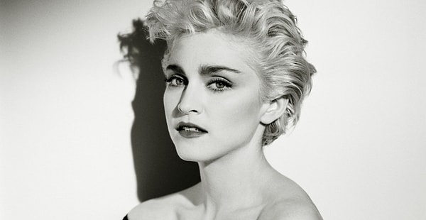 3. IQ Мадонны составляет 140 баллов, и поэтому отец хотел, чтобы ее дочь стала врачом или юристом.