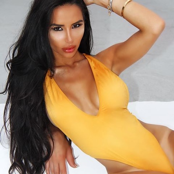 Текст под фото должен быть увлекательным и содержательным.