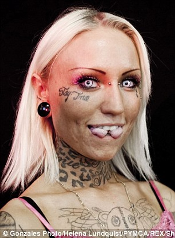 Особенно модной является нынче "ящеричная" форма языка.