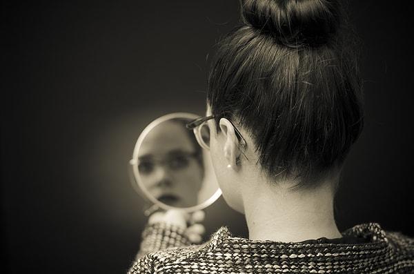 Aynaya baktığınızda ne görüyorsunuz?