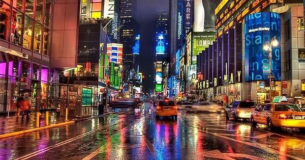 3. Какой из этих мюзиклов можно посмотреть на Бродвее?