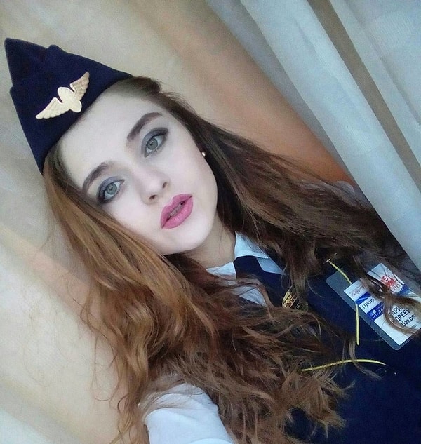 6. Макияж и укладка - неотъемлемые составляющие, когда ты работаешь в такой красивой форме ☝️