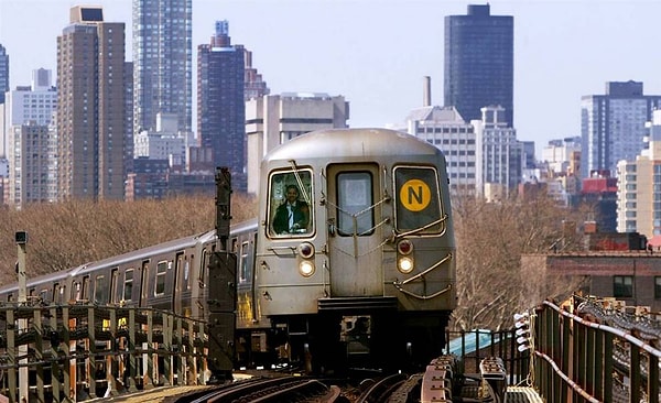 8. Сколько станций в нью-йоркском метро?