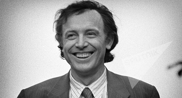 2. А что насчет этого мужчины?