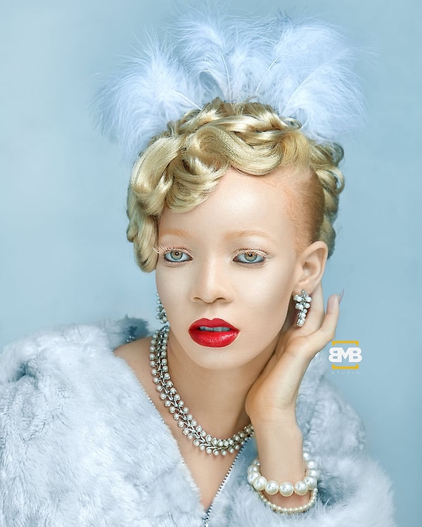 4. И в 2012 году начала свою профессиональную карьеру.