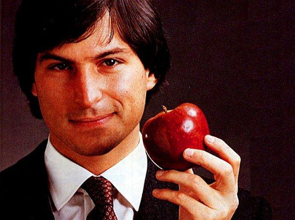 5. Steve Jobs’ın kurduğu şirkete Apple ismini vermesinin nedenlerinden biri de, telefon rehberinde eski çalıştığı yer şirket olan Atari’nin önünde yer almakmış.