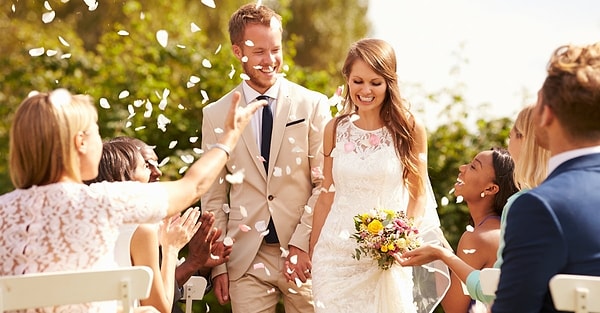 Ваш статус отношений: женат/замужем!