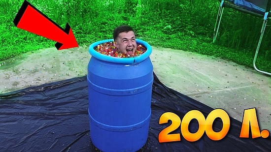 Работает ли закон Архимеда для орбизов? Сколько шариков вытеснит, если прыгнуть в бочку с ними?