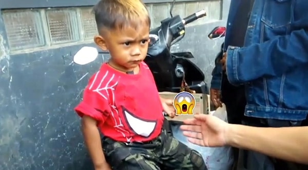 1. Это Рапи Ананада Памунгкас. Ну или сокращенно Рап. Ему всего два года, и он живет в Сукабуми, Индонезия.