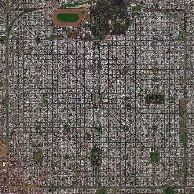 10. Arjantin, La Plata'nın uydu haritası.
