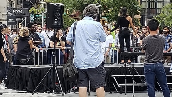 "Это случилось с мной. Это может случиться и с вами".