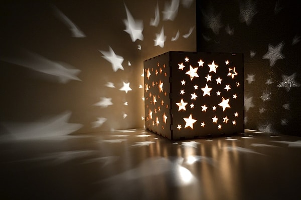 7. Любите спать с включённым ночником?