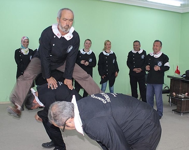20. Teneffüs bitti amcalar, teyzeler. Hadi içeri.