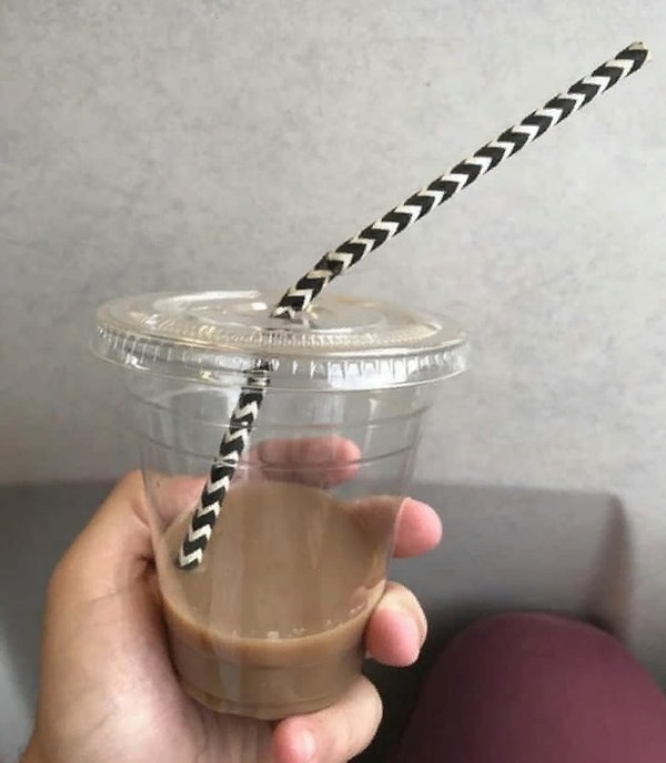 11. Шнурок вместо соломинки? Зачем? Так вкуснее?