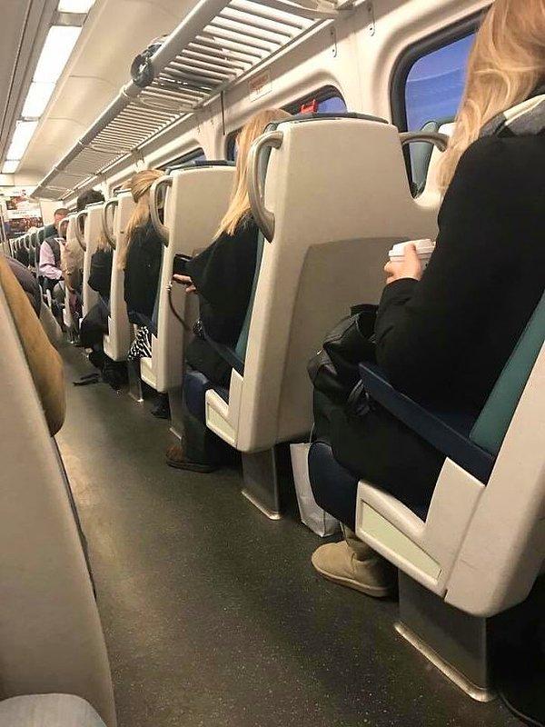 10. "Arkadaşım bir trene bindi ve aynı kadın 4 kere önüne oturdu."