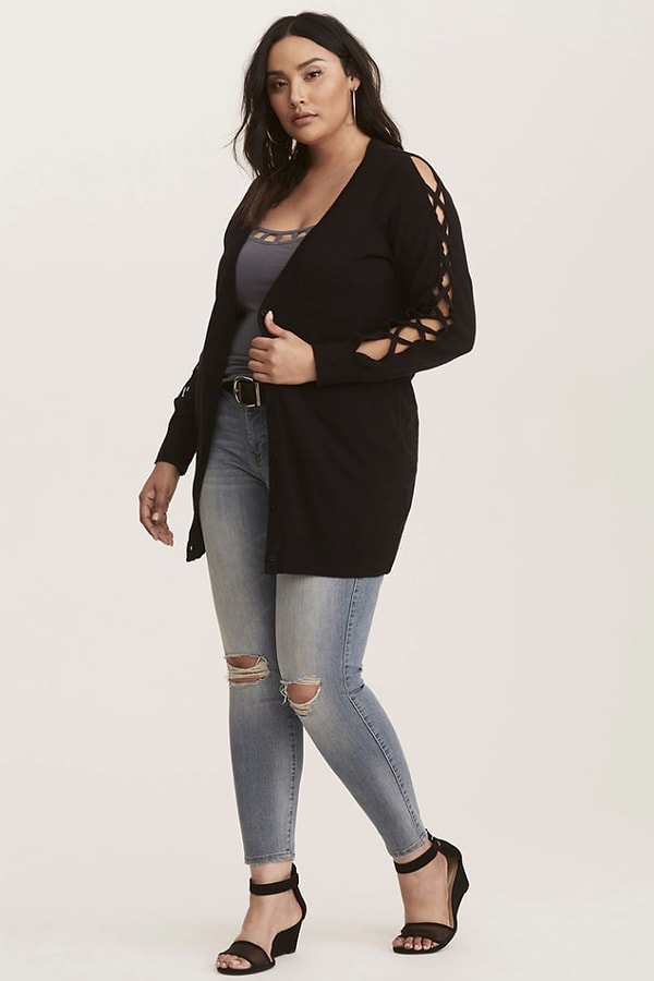 17. Подобные кардиганы станут отличным дополнением к аутфиту прохладным осенним вечером.