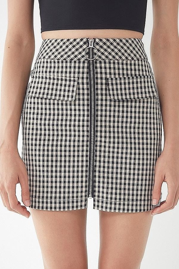 15. А также эти женственные юбочки с молнией с колечком спереди 😍