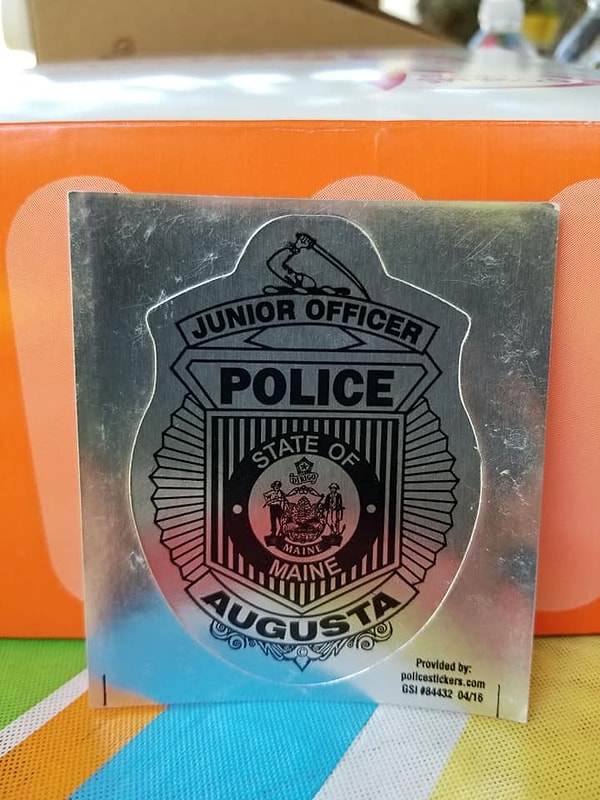 6. Полицейское отделение города Огасты отметило, что «очень гордится тем, что его пригласили» стать частью такого замечательного праздника.