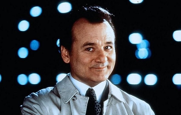 8. Одного из участников "Охотников за приведениями" зовут...