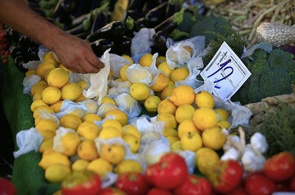 İstanbul Meyve Sebze Komisyoncu ve Tüccarları Derneği Başkanı Burhan Er: "10 TL ve üzeri fiyata limon satmak vicdansızlıktır"