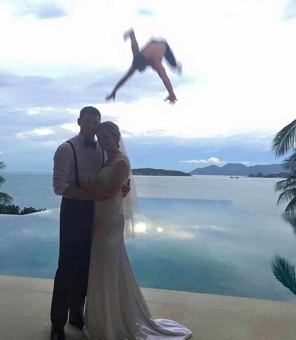 2. Эх, так испортил свадебное фото...